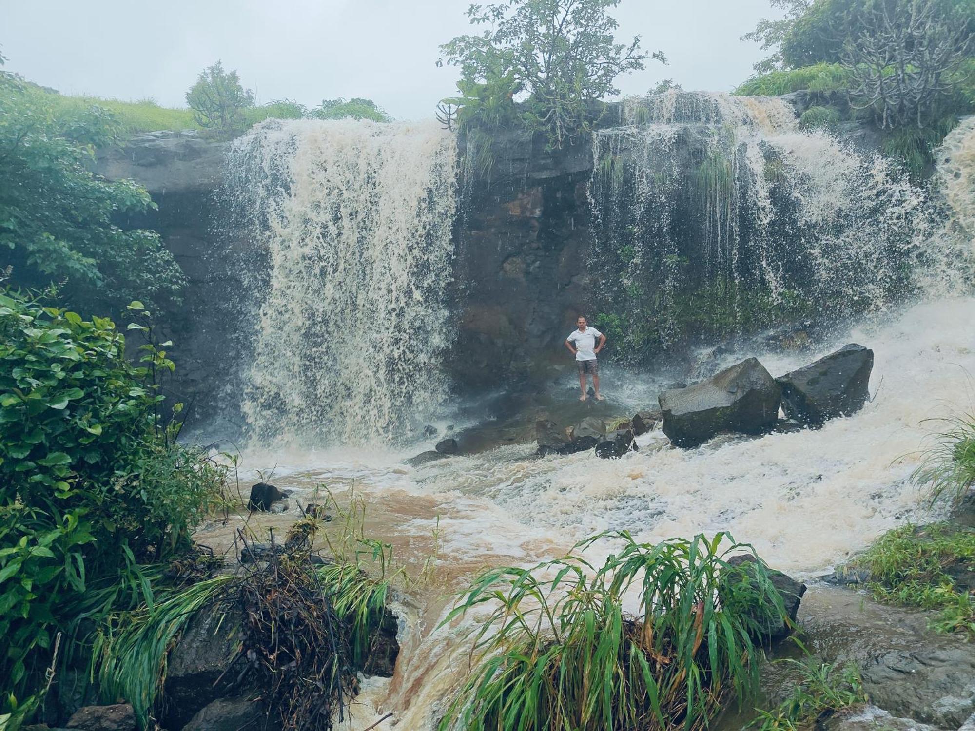 Shinde'S Tikona Valley Farm Villa ปูเน่ ภายนอก รูปภาพ